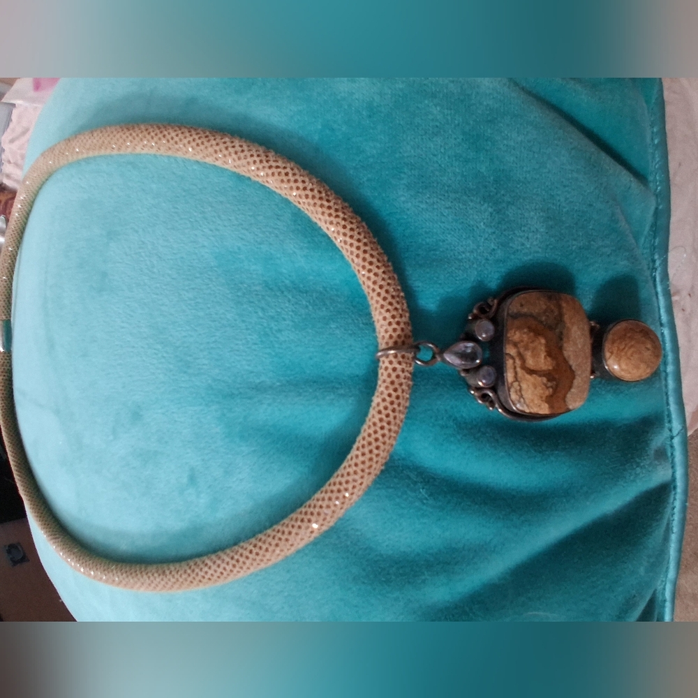 Vintage "SAJEN"sterling Pendant Necklace